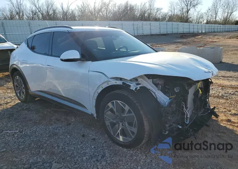 2024 Genesis Gv60 Standard z USA, uszkodzony, nr VIN KMUKB4SAXRU024924